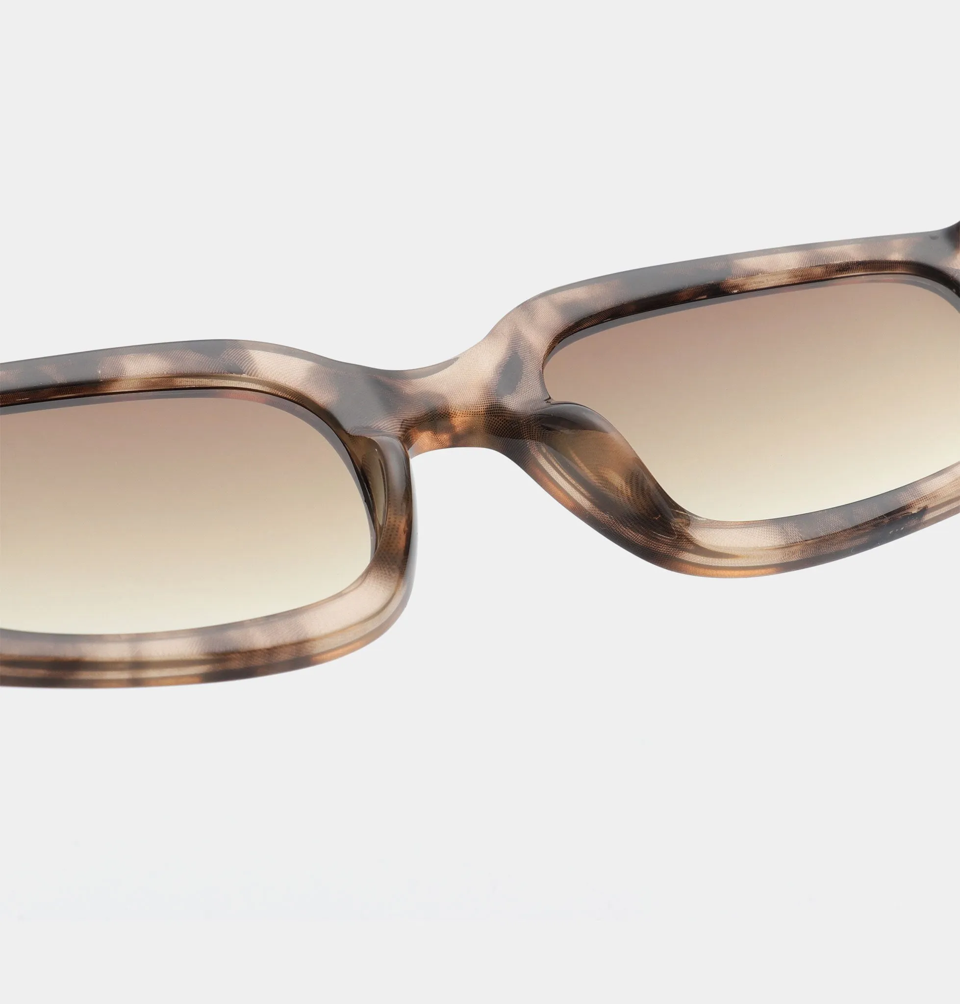 Akjaerbede  Lunettes Alex