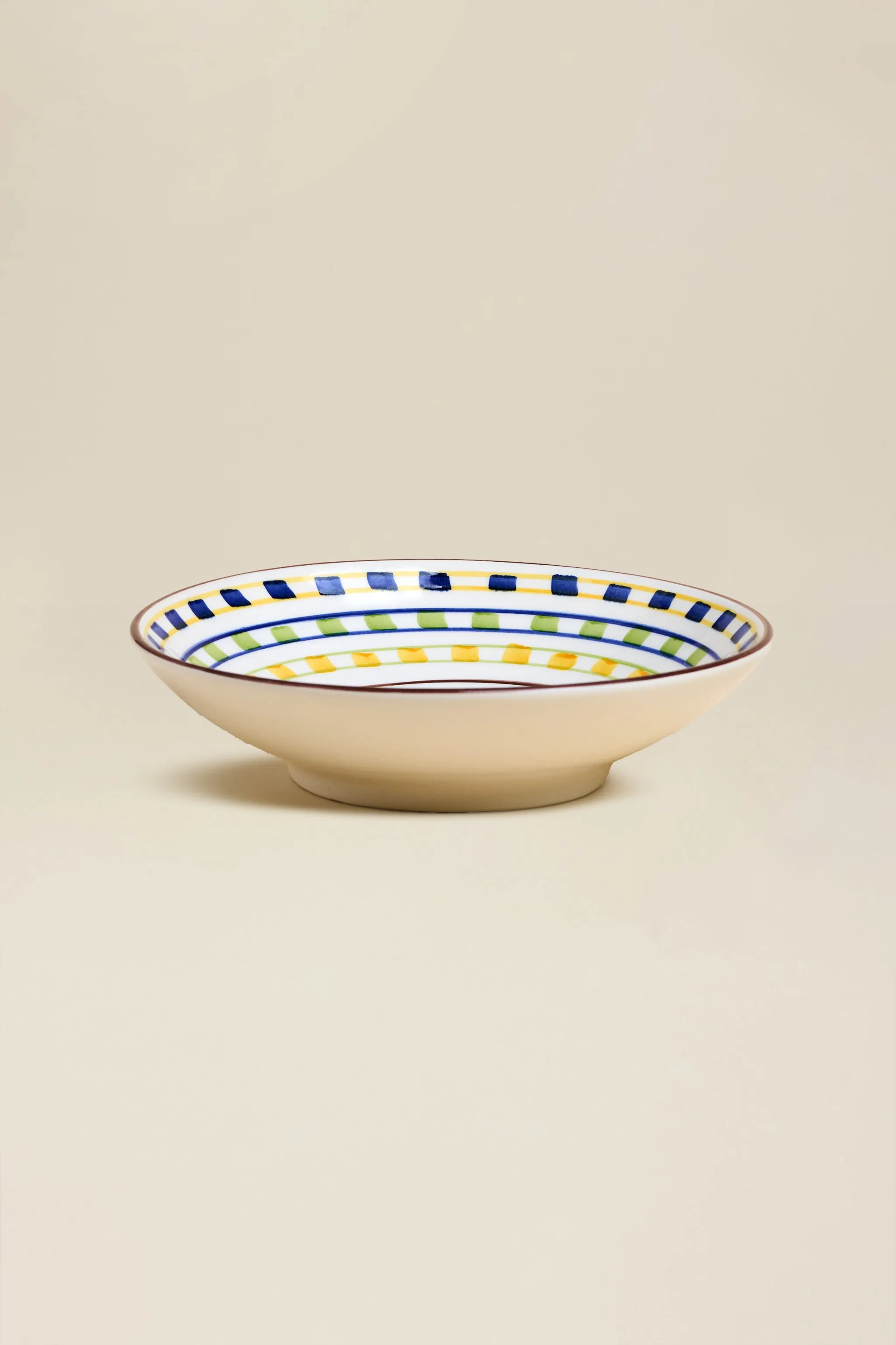 Assiette creuse damiers