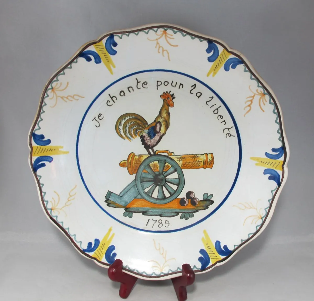 Assiette en faïence nevers