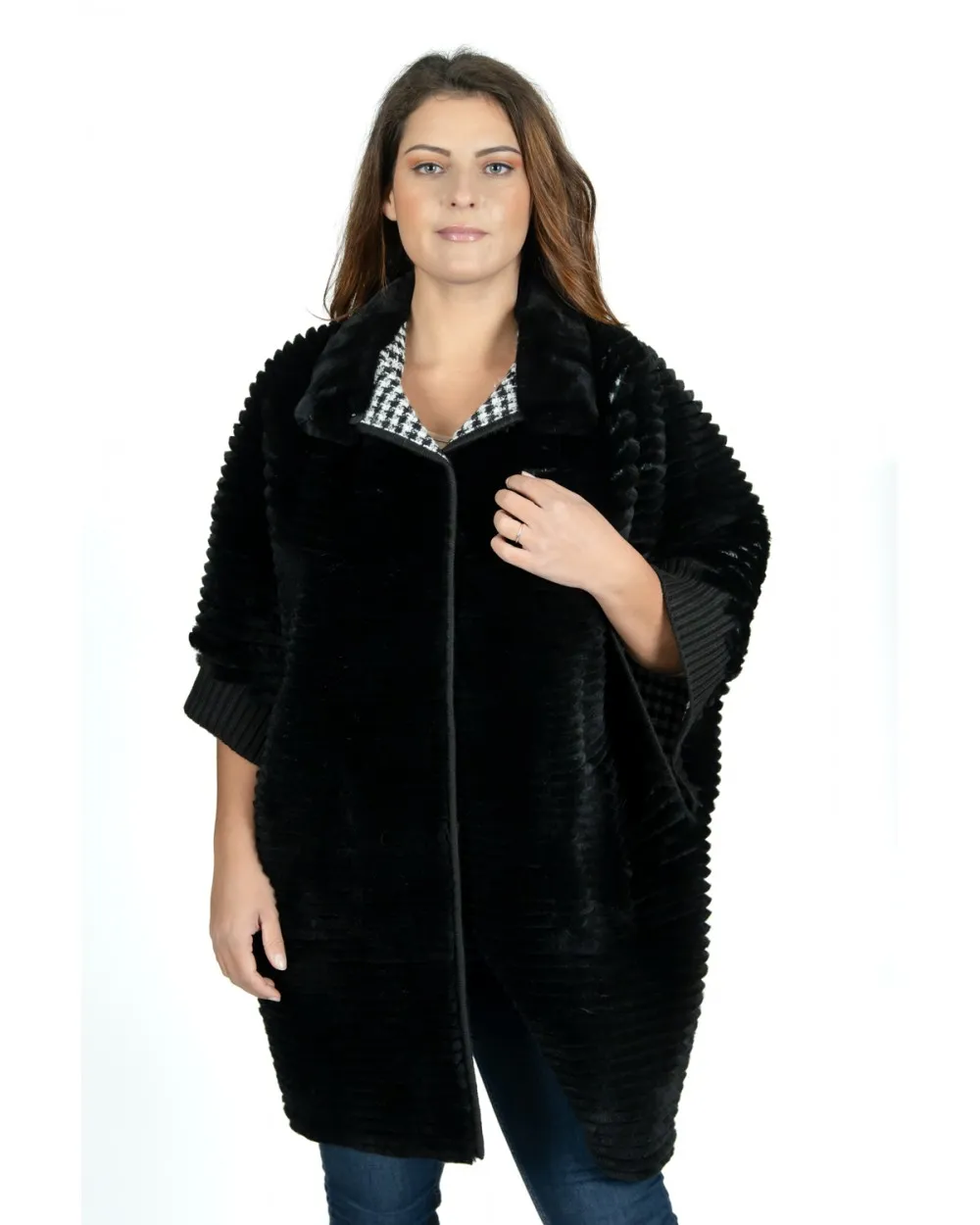 CAPE REVERSIBLE REX