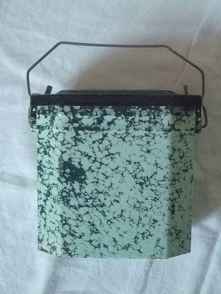  gamelle  acier émaillé , vintage